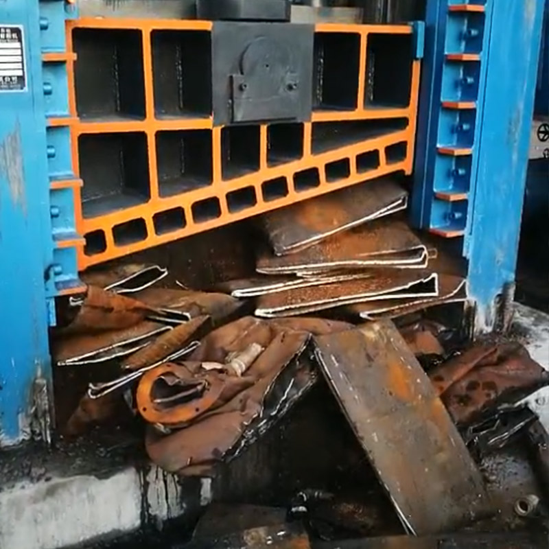 Gantry shears machine